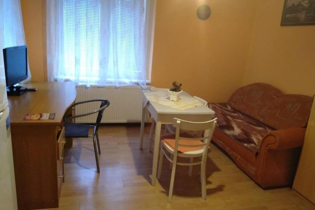 Hannah - Relax Dom Pod Orechom Apartman2 Travnica ภายนอก รูปภาพ